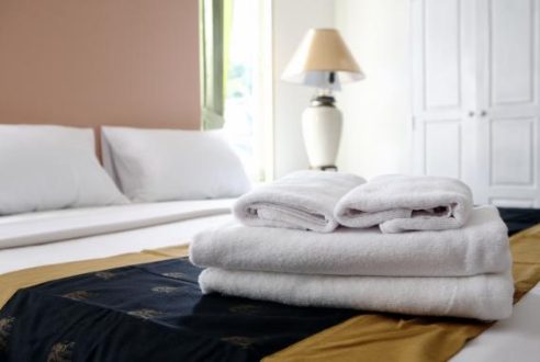 Peinture pour chambre à coucher : finition satinée ou mate ?