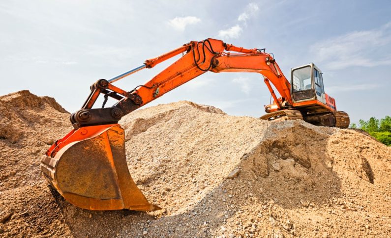 Quelles sont les réglementations et les normes de sécurité applicables aux travaux d’excavation ?