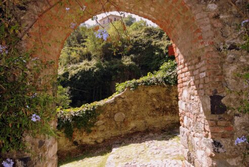 Ouverture d’un mur porteur en pierre : la technique du chevalement