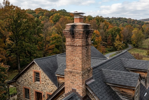 Habillage cheminée brique : chaleur et tradition