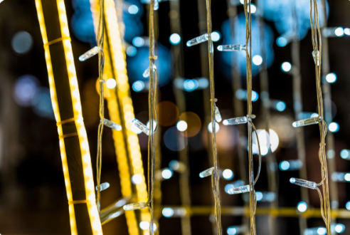 Notre sélection de guirlandes lumineuses extérieures pour un balcon de rêve