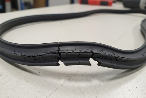 Joint d&rsquo;étanchéité qui sèche : comment éviter les craquelures ?