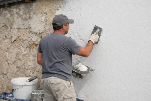 Comment appliquer un enduit de façade soi-même en 5 étapes ?