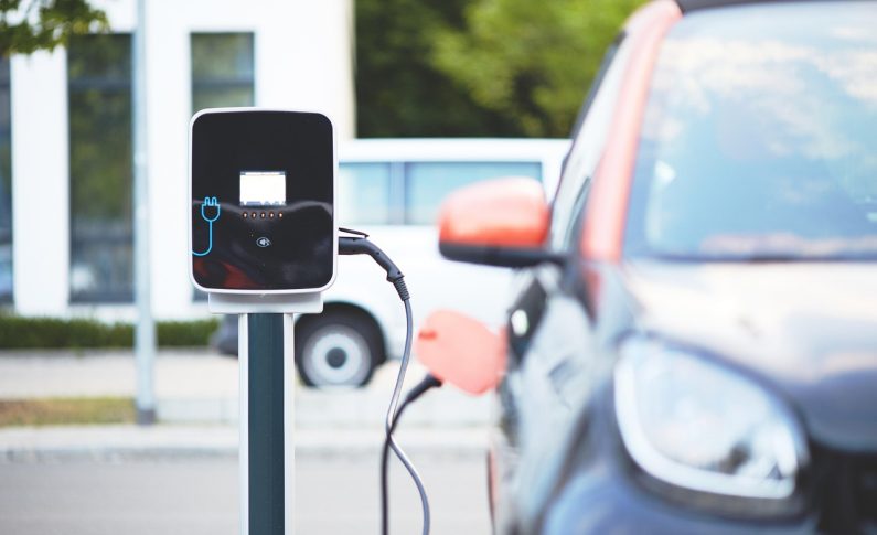 Borne de recharge partagée en parking privatif de copropriété