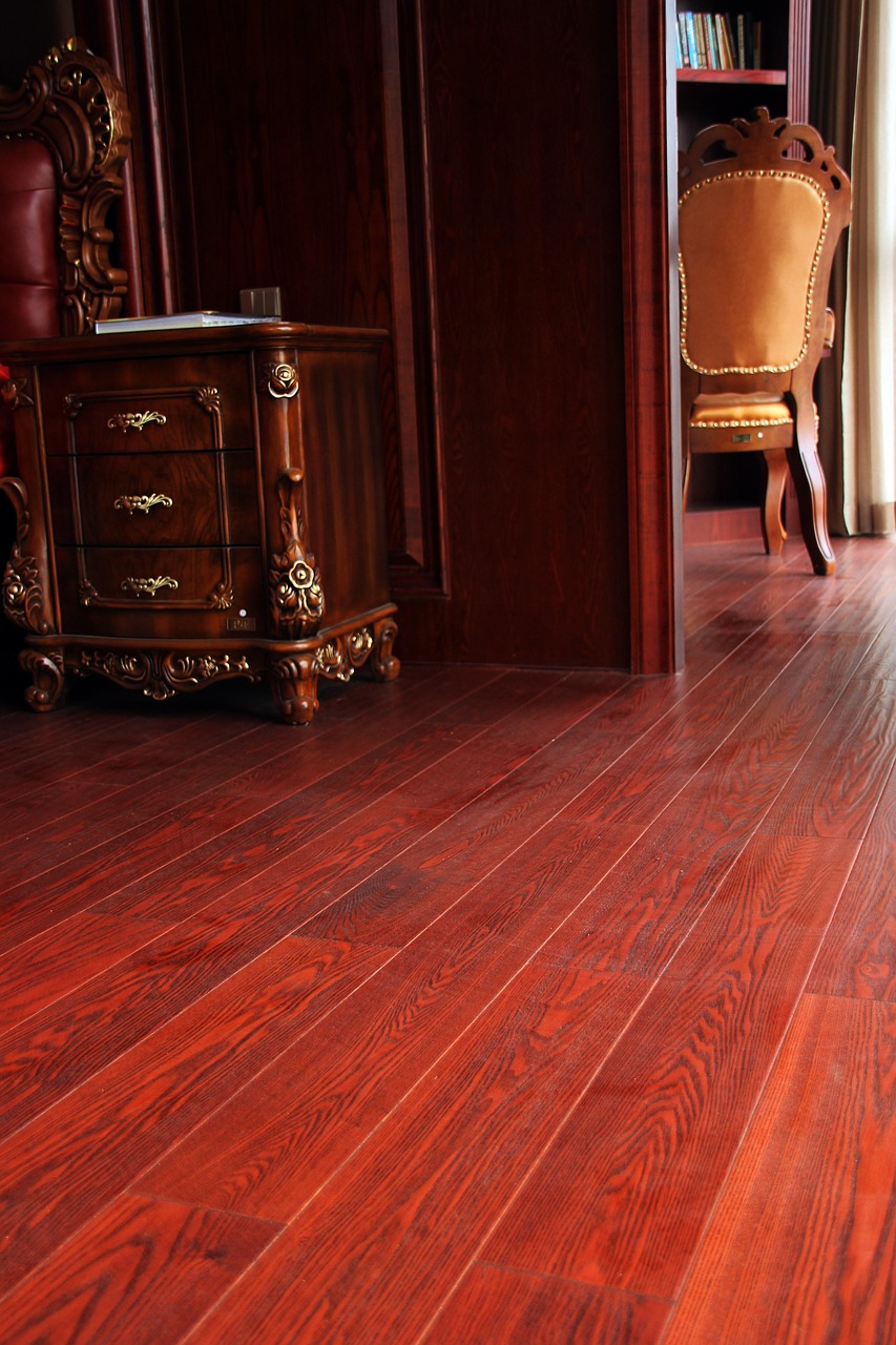 découvrez notre gamme de revêtements de sol en bois d'ingénierie alliant durabilité et esthétisme pour sublimer votre intérieur.