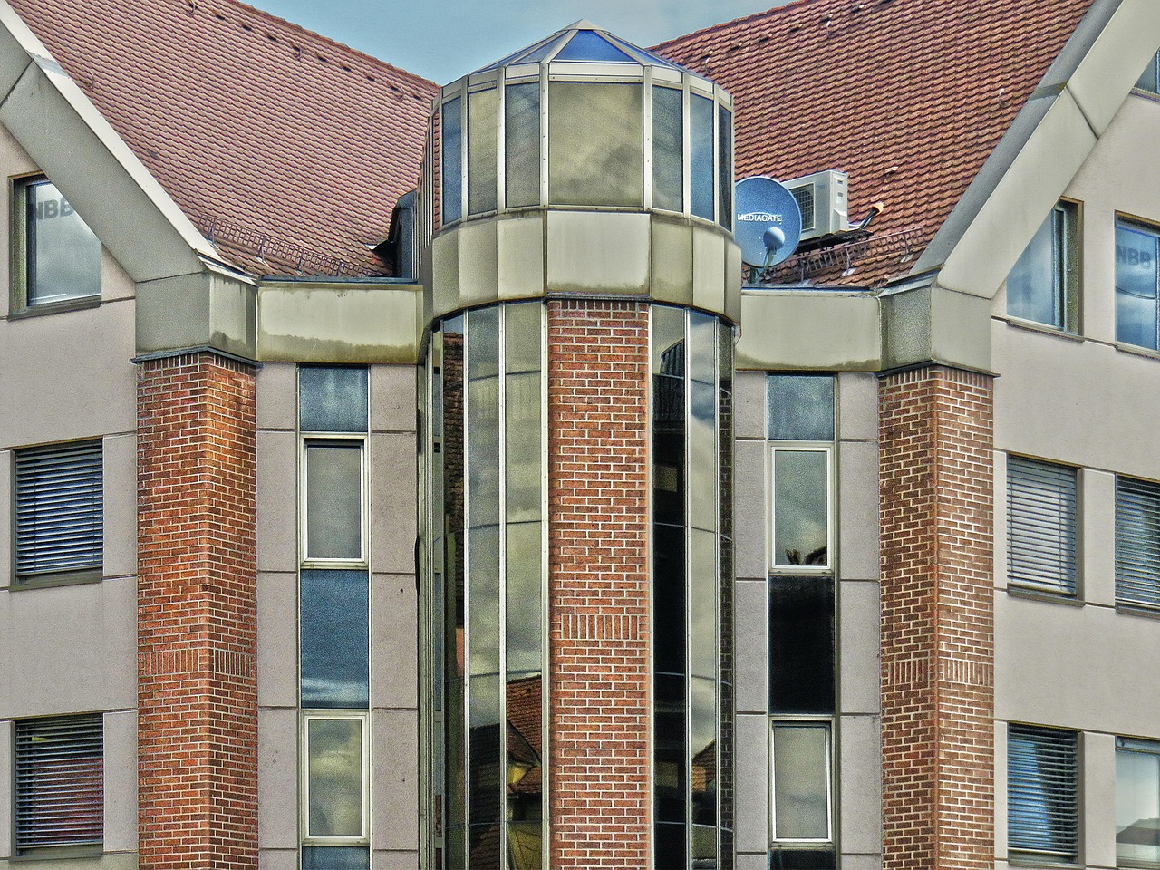redonnez éclat et protection à votre façade grâce à une rénovation adaptée : nettoyage, réparation et finitions pour valoriser durablement votre maison.