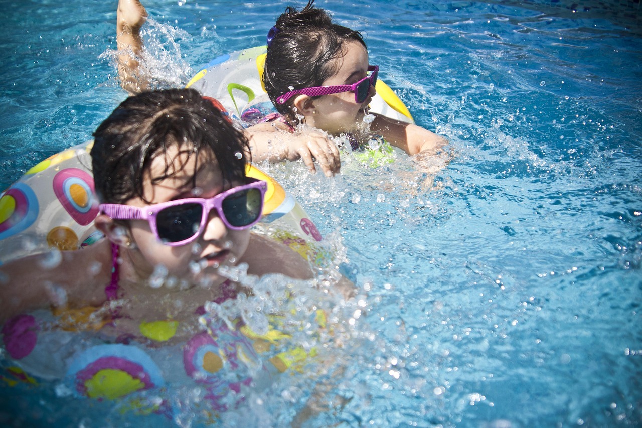 découvrez les étapes essentielles pour installer une alarme de piscine et renforcer la sécurité autour de votre bassin.