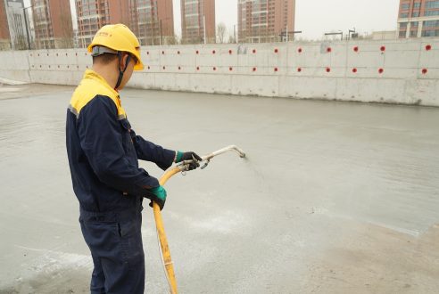 Traitement hydrofuge : la solution pour une toiture protégée pendant 10 ans