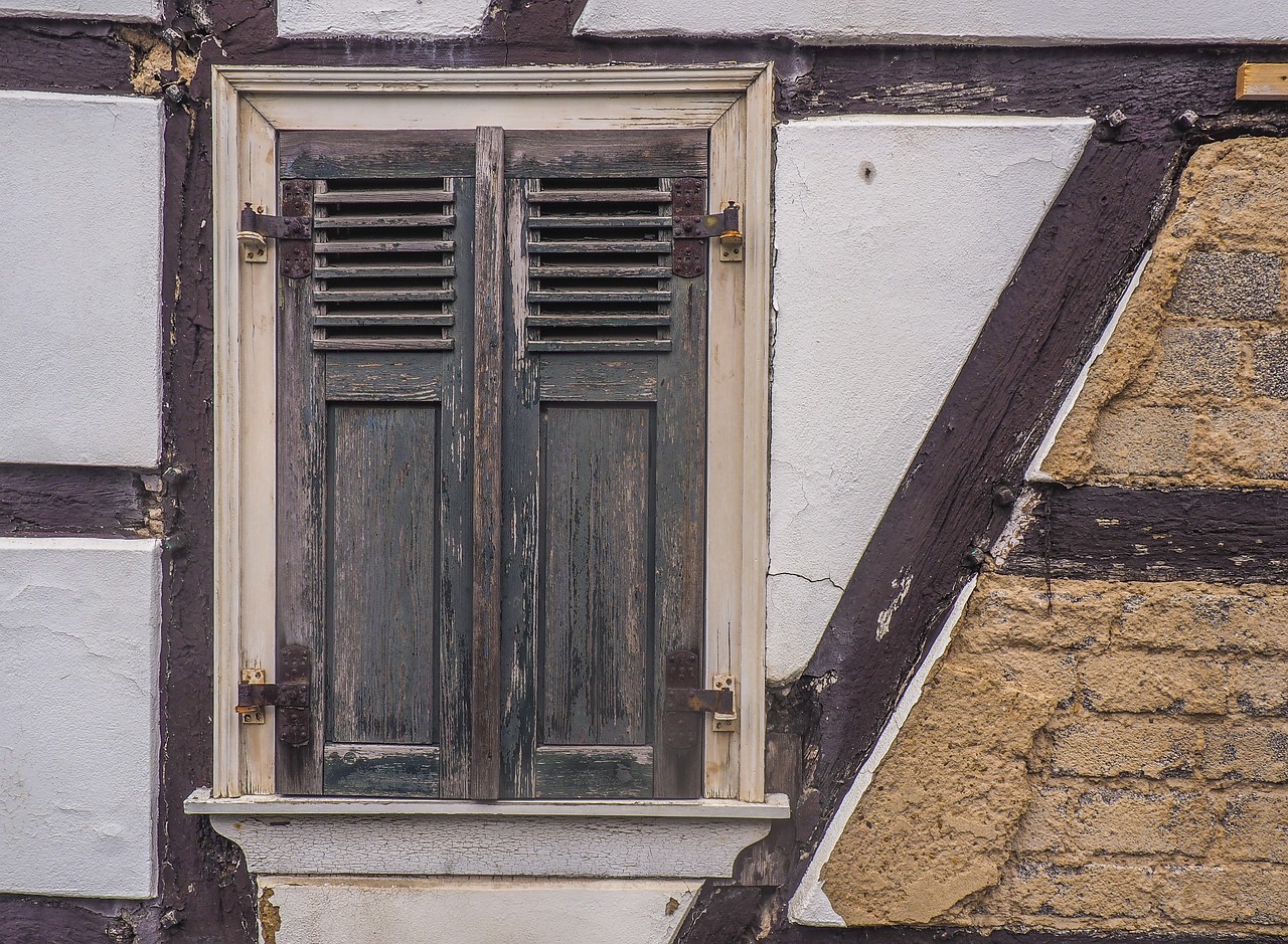 découvrez les étapes, techniques et conseils pour réussir la rénovation de votre façade et redonner à votre maison un aspect soigné et durable.